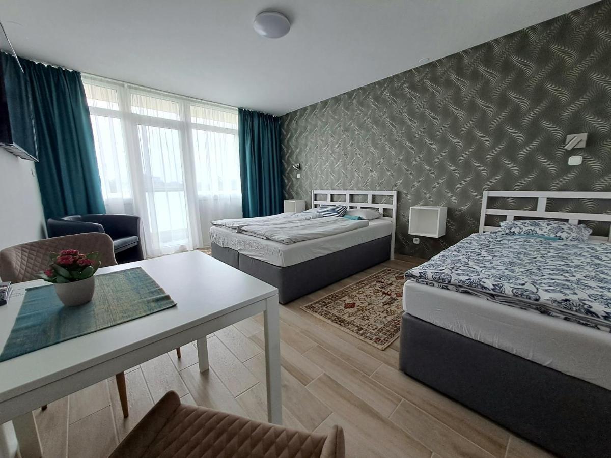 Partside Balatonfuered Apartment Ngoại thất bức ảnh